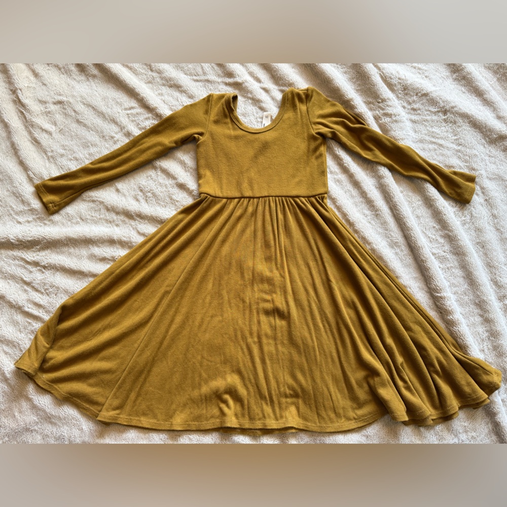 Childhoods Clothing 5T swing dress